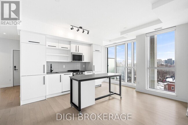 560 Rideau St in Ottawa, ON - Building Photo - Building Photo