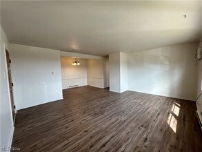 407 Colonial Dr in Steubenville, OH - Building Photo - Building Photo