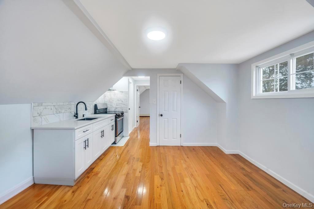 588 Cameron St in Elmont, NY - Building Photo