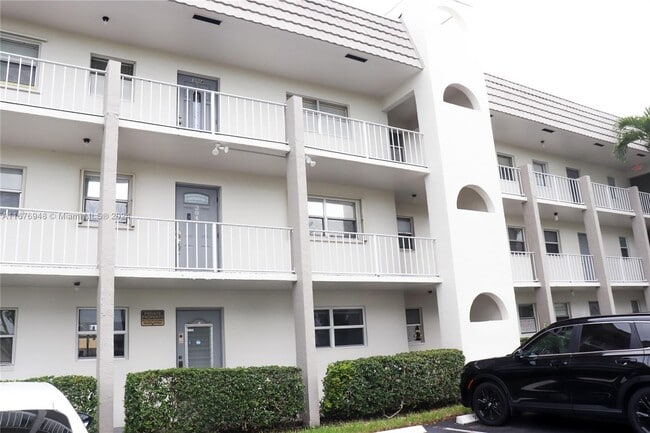 property at 8130 Sunrise Lakes Blvd