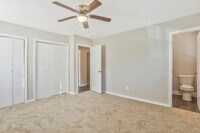 2871 Knollview Dr photo'