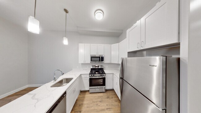 334 Warren St, Unit 1