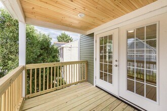 217 Arlington St, Unit 1 in Medford, MA - Building Photo - Building Photo