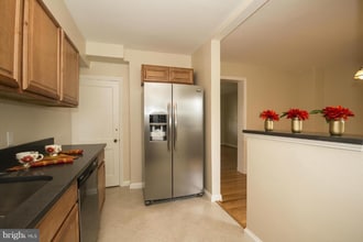 1305 Glenwood Ave in Baltimore, MD - Building Photo - Building Photo