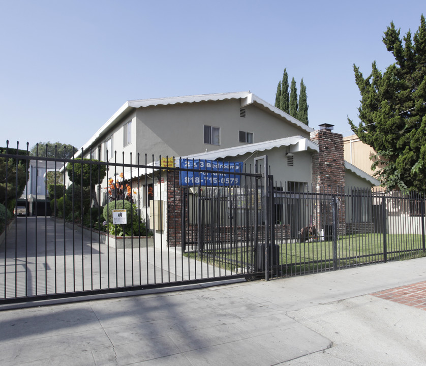 11604 Sylvan St in North Hollywood, CA - Foto de edificio