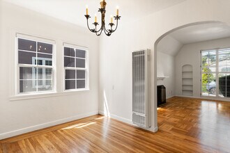 3 Winchester Pl in Burlingame, CA - Building Photo - Building Photo
