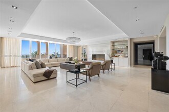 7133 Fisher Island Dr in Miami Beach, FL - Building Photo - Building Photo
