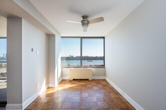 9060 Palisade Ave in North Bergen, NJ - Building Photo - Building Photo