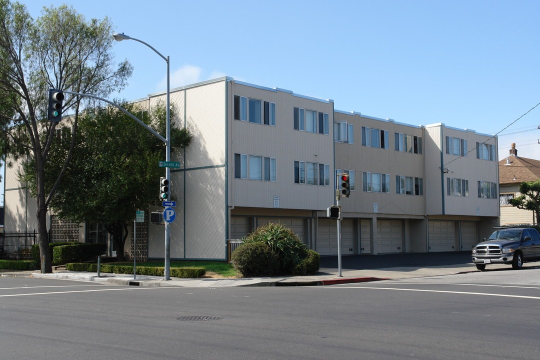 200 N Delaware St in San Mateo, CA - Building Photo