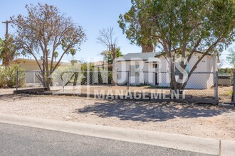 407 W 11th St in Casa Grande, AZ - Foto de edificio - Building Photo