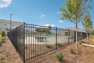 505 Campeche Dr in Locust Grove, GA - Building Photo - Building Photo