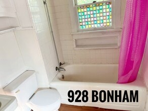 928 S Bonham St in Amarillo, TX - Building Photo - Building Photo
