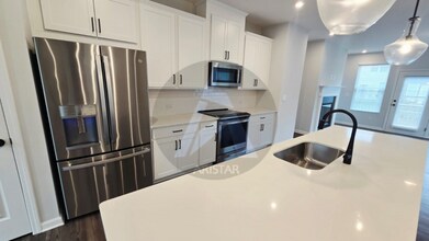 1016 Taylor Ct in Acworth, GA - Building Photo - Building Photo