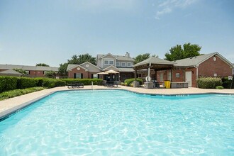 Parkland Pointe in Arlington, TX - Building Photo - Building Photo