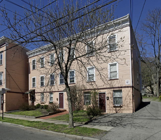 47 Church St in South Orange, NJ - Building Photo - Building Photo