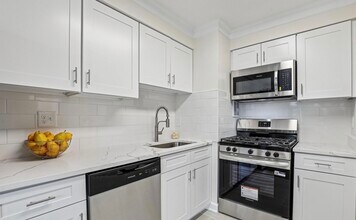 4360 Ivymount Ct in Annandale, VA - Building Photo - Building Photo