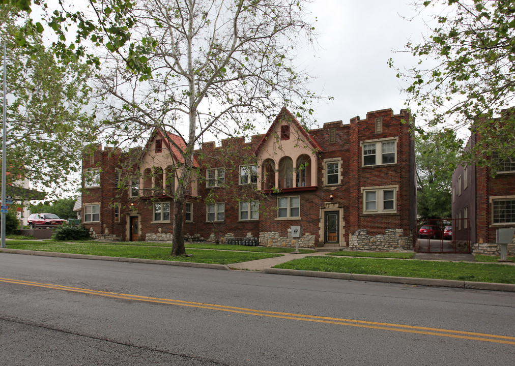 Roanoke Apartments Photo