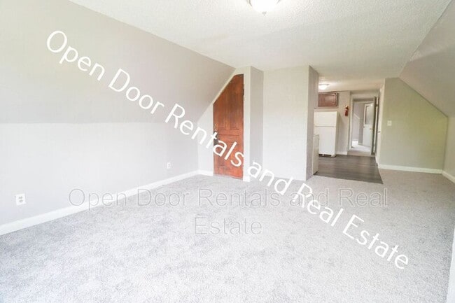 109 S State St photo'