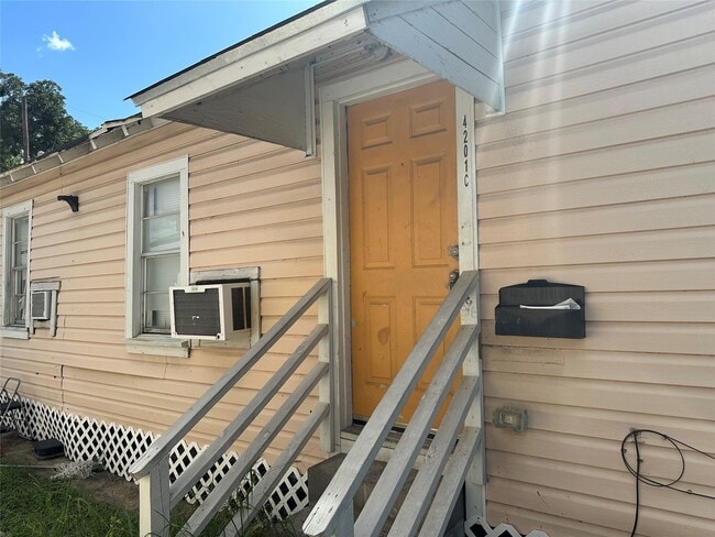 4201 Chapman St in Houston, TX - Building Photo - Building Photo