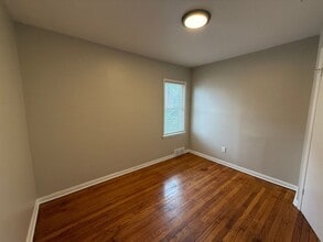 250 W Brentwood St in Highland Park, MI - Building Photo - Building Photo