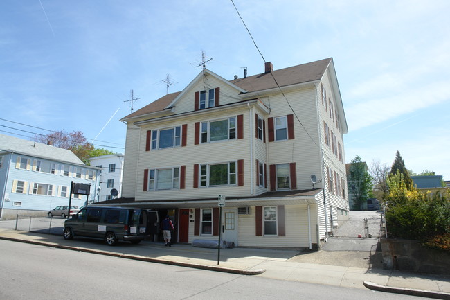 155 Rathbun St in Woonsocket, RI - Building Photo - Building Photo