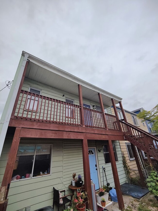 1129 Brabec St in Pittsburgh, PA - Building Photo - Building Photo