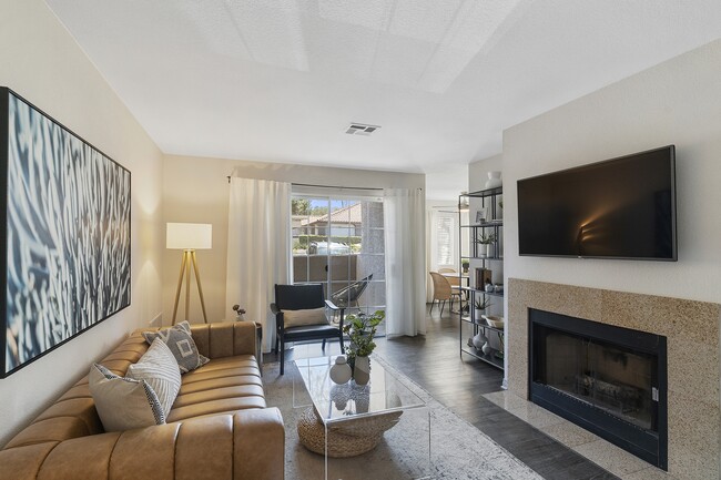 Fairways on Green Valley in Henderson, NV - Building Photo - Interior Photo