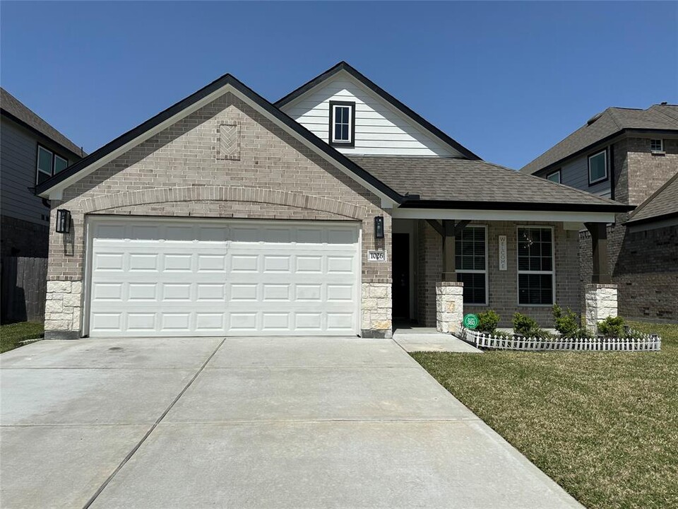 1026 Cold Snow Dr in Houston, TX - Building Photo