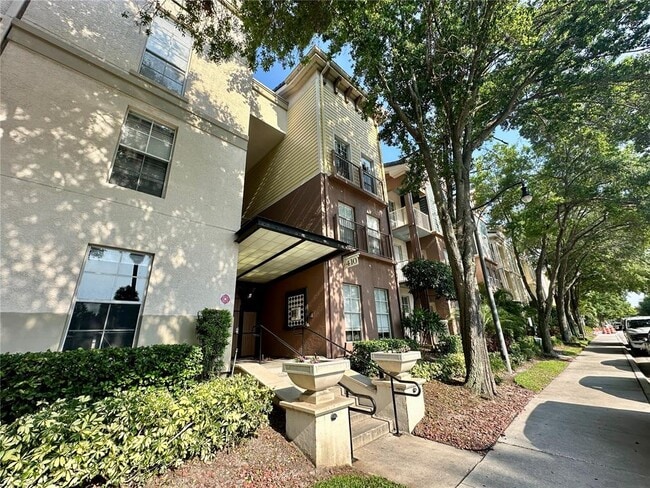 property at 410 S Armenia Ave