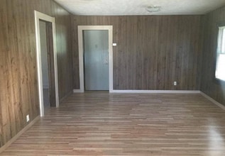 1028 Shepherd St in Hendersonville, NC - Building Photo - Building Photo