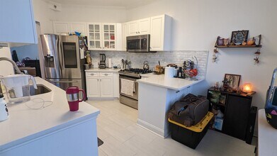 30 Constitution Way in Jersey City, NJ - Building Photo - Building Photo