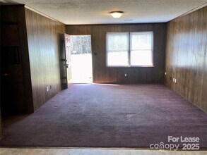 208 Sunny Hill Dr in Lincolnton, NC - Building Photo - Building Photo