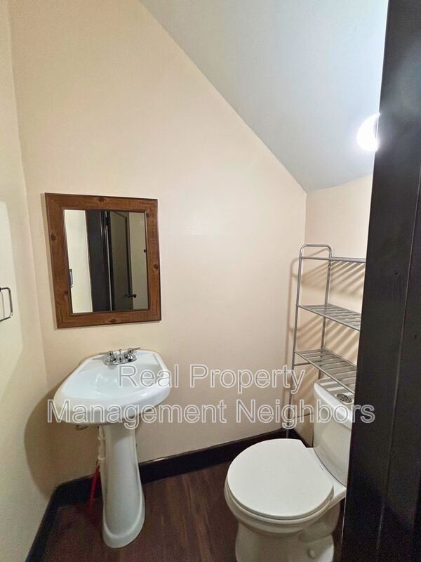 property at 216 Lafayette Ave NE