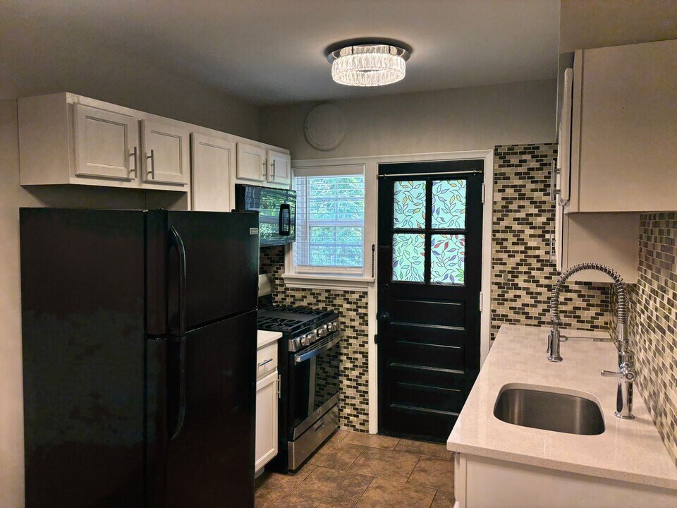 1020 Sanford Ave in St. Louis, MO - Building Photo