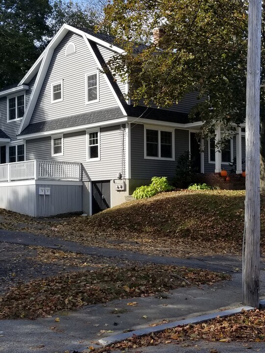 5 Lessard Ave, Unit 5 in Biddeford, ME - Building Photo