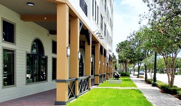4100 SW 64th Ave in Davie, FL - Building Photo - Building Photo