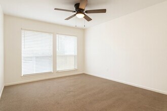 3026 Teague Rd in Houston, TX - Foto de edificio - Building Photo