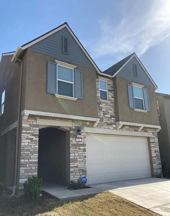 282 Sullivan Dr in Merced, CA - Building Photo - Building Photo