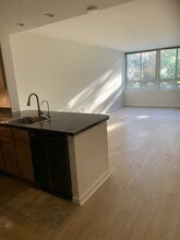 350 G St SW in Washington, DC - Building Photo - Building Photo