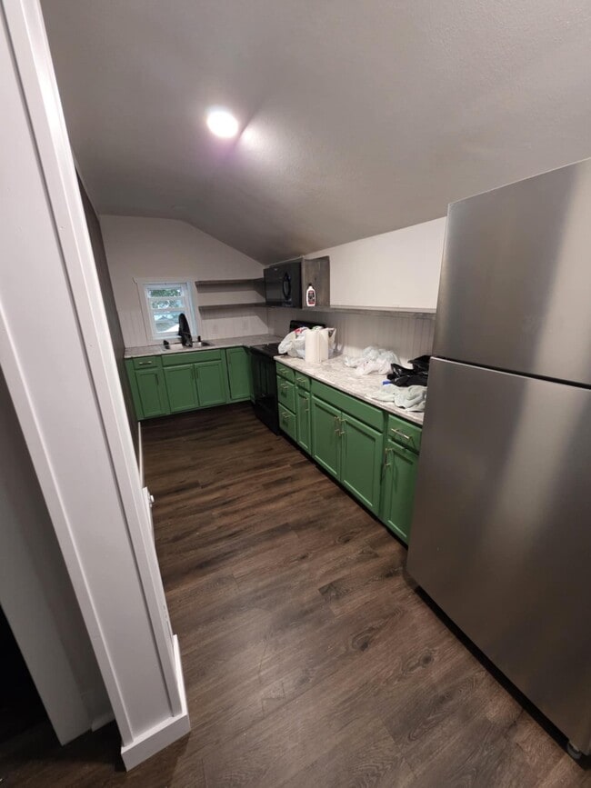 239 W 5th St, Unit 239 west 5th apt B