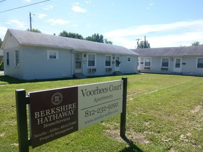 1001 E Voorhees St in Terre Haute, IN - Building Photo - Building Photo