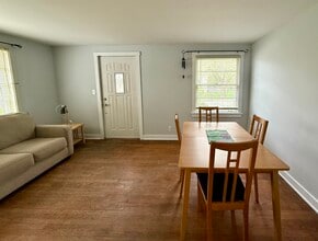 8 N Harrison St in Batavia, IL - Building Photo - Building Photo