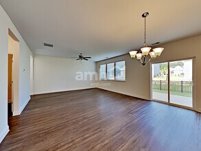 251 Lake St in Loganville, GA - Building Photo - Building Photo