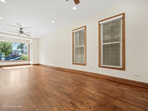 2908 W McLean Ave in Chicago, IL - Building Photo - Building Photo