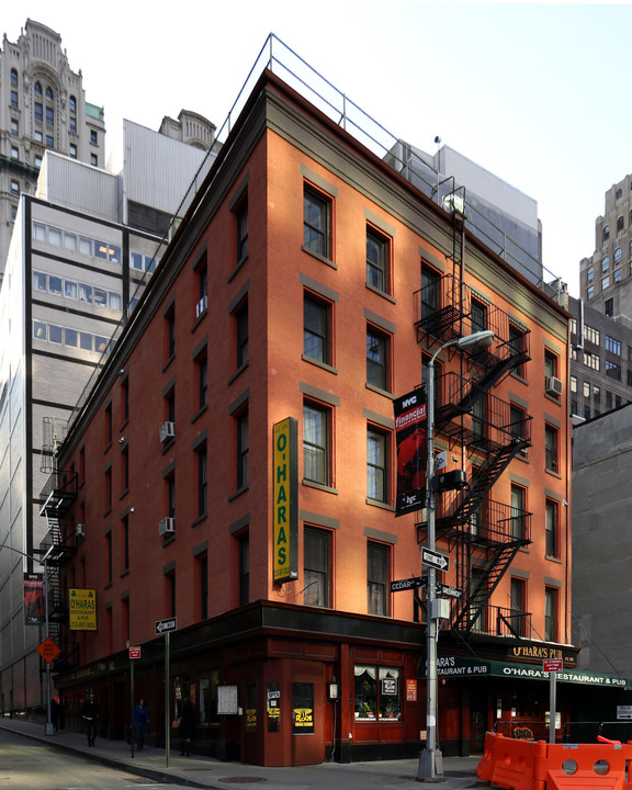 137-139 Greenwich St in New York, NY - Building Photo