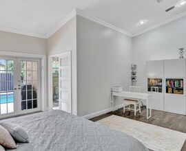 2001 NE 214th St in North Miami Beach, FL - Building Photo - Building Photo