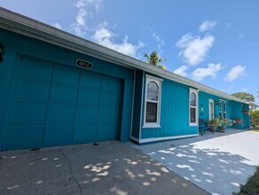 4418 Parrot Ave in Naples, FL - Building Photo - Building Photo