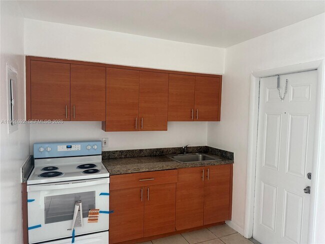 14355 NE 6th Ave-Unit -5 in North Miami, FL - Building Photo - Building Photo