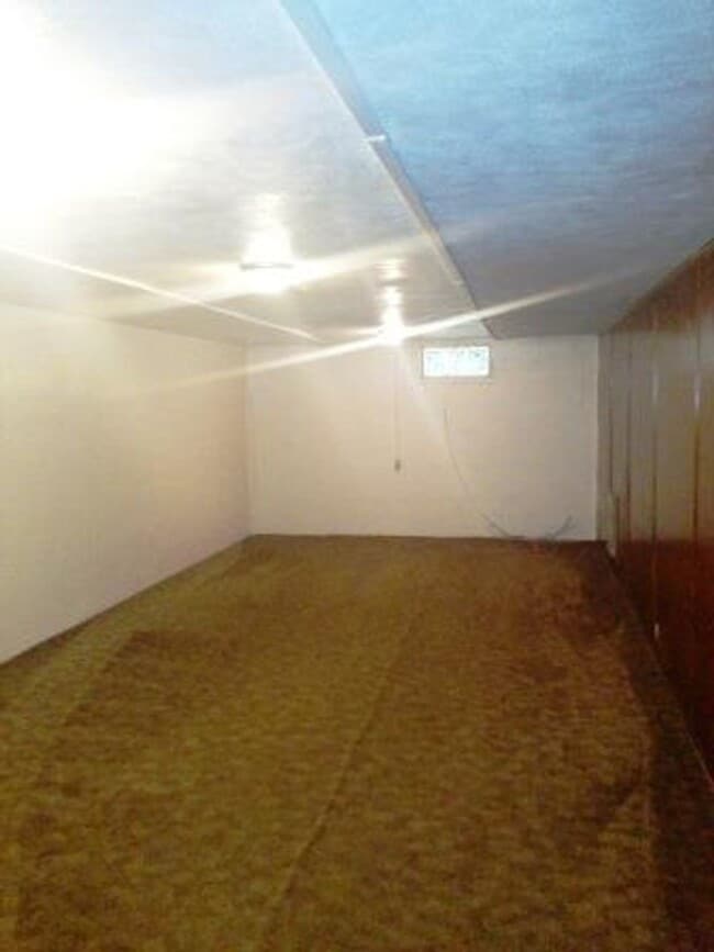 property at 1406 N Baldwin St