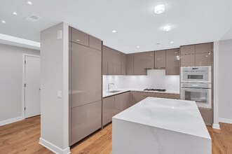 1781 N Pierce St in Arlington, VA - Building Photo - Building Photo